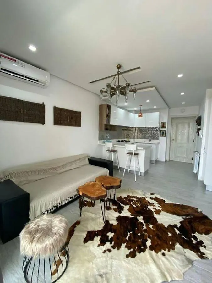 Charming 1-Bed Apartment In Tunis Close To Centre 0*,